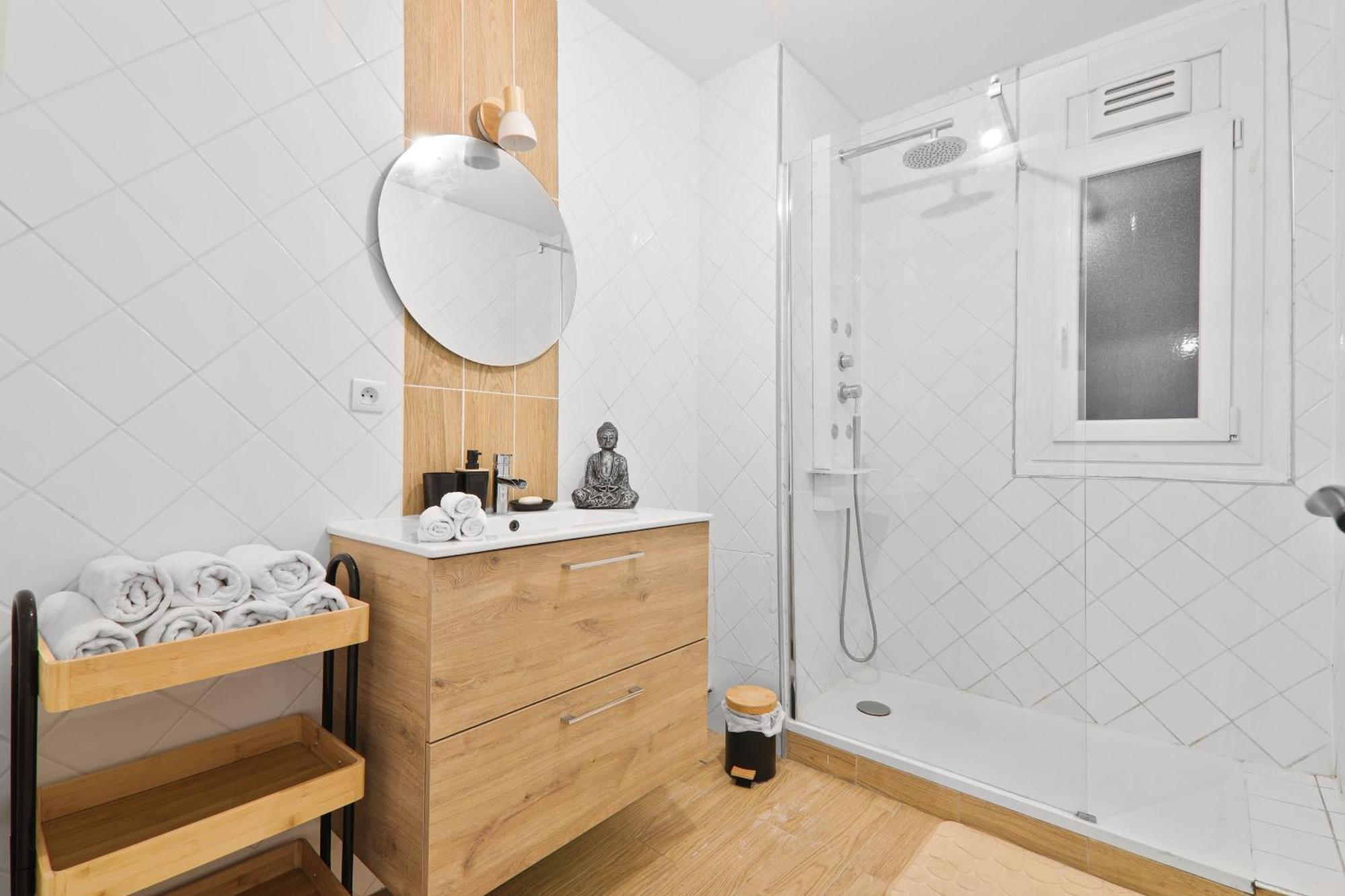 Evasion Familiale & Appartement Convivial Et Chaleureux Epinay-sur-Seine Exterior photo